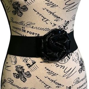 High Waisted Flower Waist Belt
